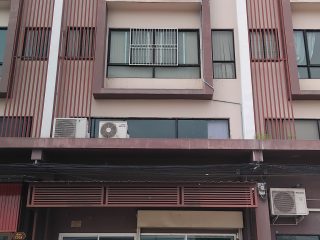 อาคาร หมู่บ้านซื่อตรง